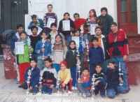 Alumnos con los trofeos obtenidos en el X Campeonato Escuela Sudamericana - Organizado por el Master Adolfo Villanueva.(San Miguel de Tucumn)